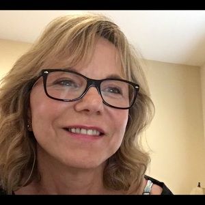 Meet your Posher, Lorraine